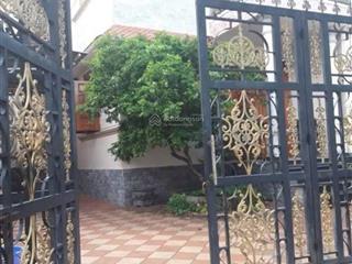 Bán biệt thự nhà đẹp, dt 211,8m2,giá 15,2 tỉ, tam bình, thủ đức