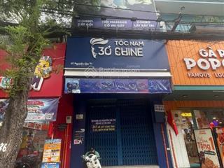 Mặt tiền nguyễn gia trí giá đầu tư  bán lỗ 32 tỷ ( hđ thuê 80 triệu )  lời ngay 8 tỷ