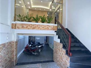 Bán nhà nguyên căn cmt8 quận 10  có hầm  thang máy  20 tỷ