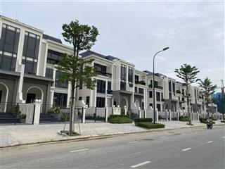 Hàng ngoại giao ciputra nguyễn văn huyên kéo dài hàng mới, căn đẹp giá rẻ khu p mới ra. giá 40 tỷ