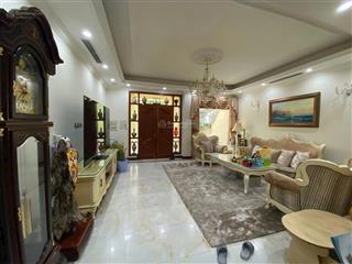 Mới ra chủ nhà cần bán gấp căn lk 120m2 tpgl giá đầu tư 300tr/m2. view vườn hoa đã ht full nt