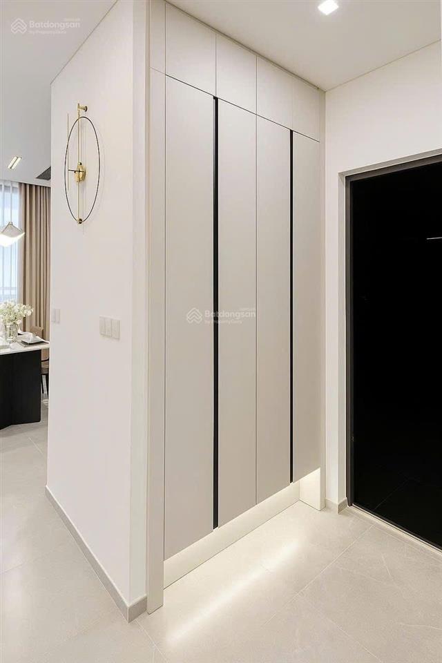 Mới ra căn 3pn  118m2  giá chỉ 11 tỷ. full nội thất cao cấp. chủ nhà thiện chí gặp để đàm phán