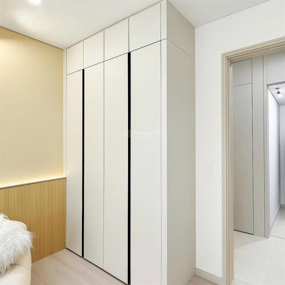 Mới ra căn 3pn  118m2  giá chỉ 11 tỷ. full nội thất cao cấp. chủ nhà thiện chí gặp để đàm phán