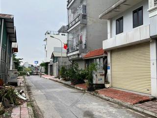 Đất đấu giá cự khối long biên, vỉa hè ô tô tránh, mt 5.2m, 53.3m², nhà cấp 4 cho thuê, giá 9.1 tỷ