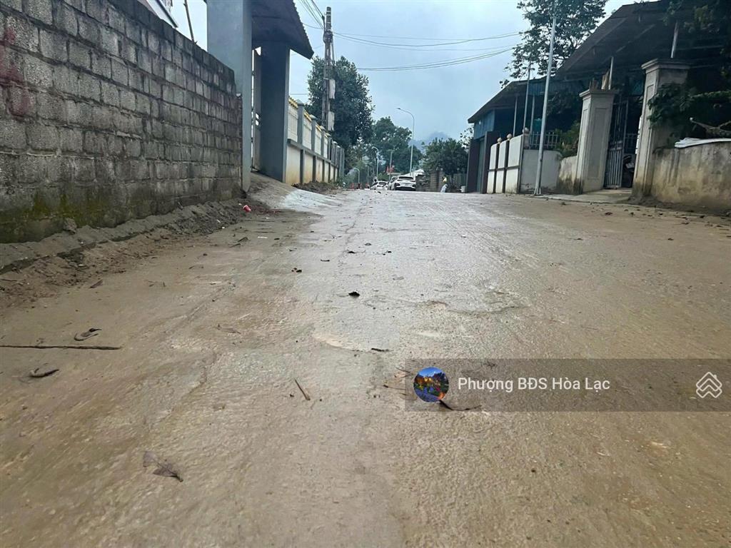 Hơn 1tỷ có lô đất 100m2 full thổ cư, nằm trên trục chính luồng lặt yên trung, gần khu cn quang tiến