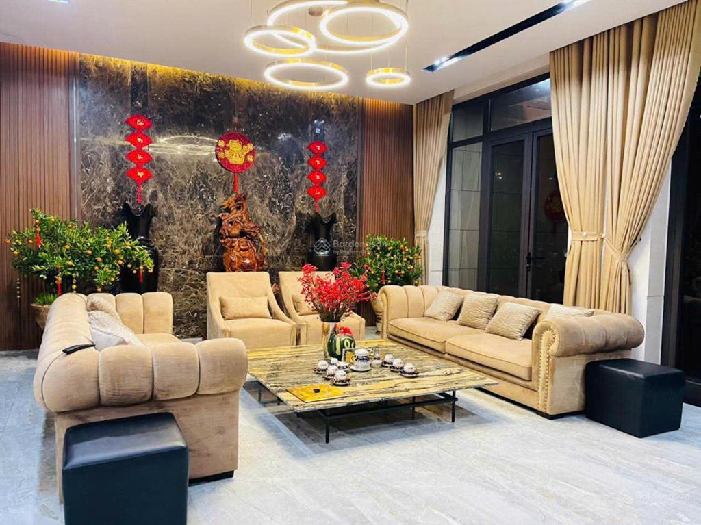 Nhà 3 tầng mặt tiền thanh sơn  lô góc hiếm, diện tích khủng 306m², giá chỉ 38 tỷ