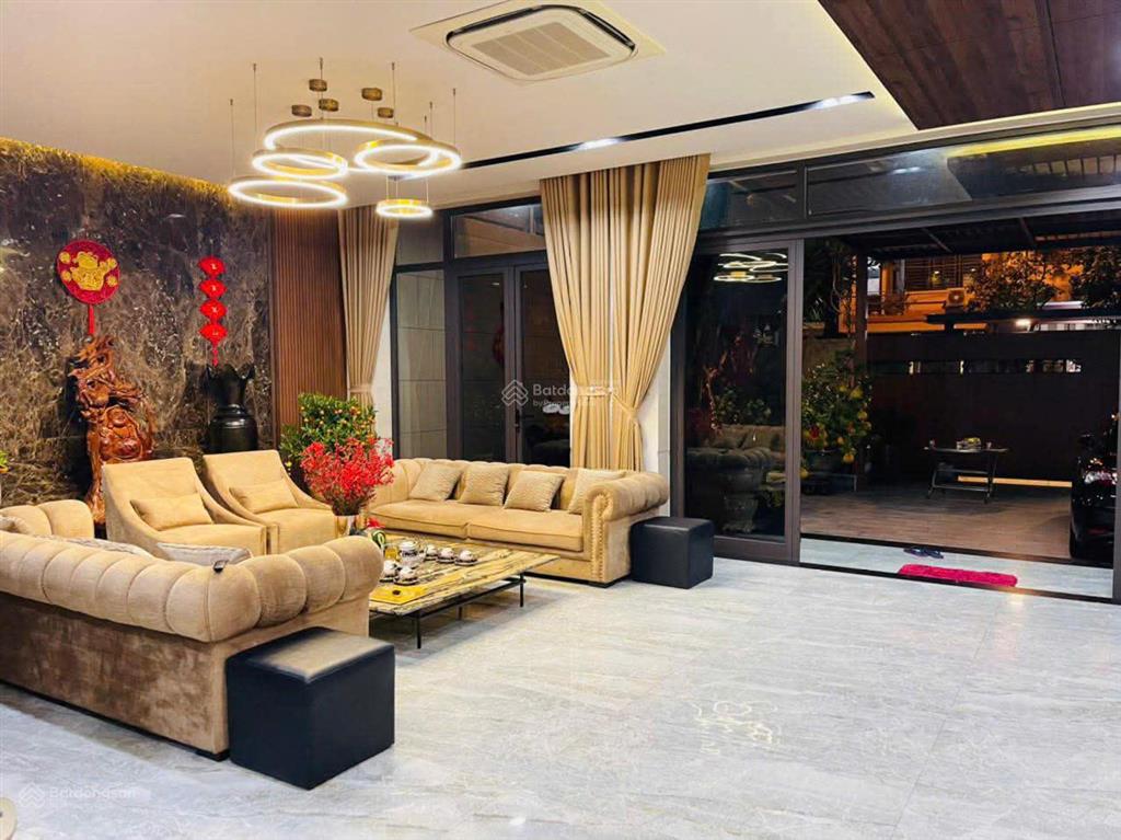 Nhà 3 tầng mặt tiền thanh sơn  lô góc hiếm, diện tích khủng 306m², giá chỉ 38 tỷ