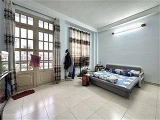 Nhà trần văn đang, p11, quận 3 giáp quận 10  giá 9.8 tỷ diện tích 71m2 hẻm ô tô