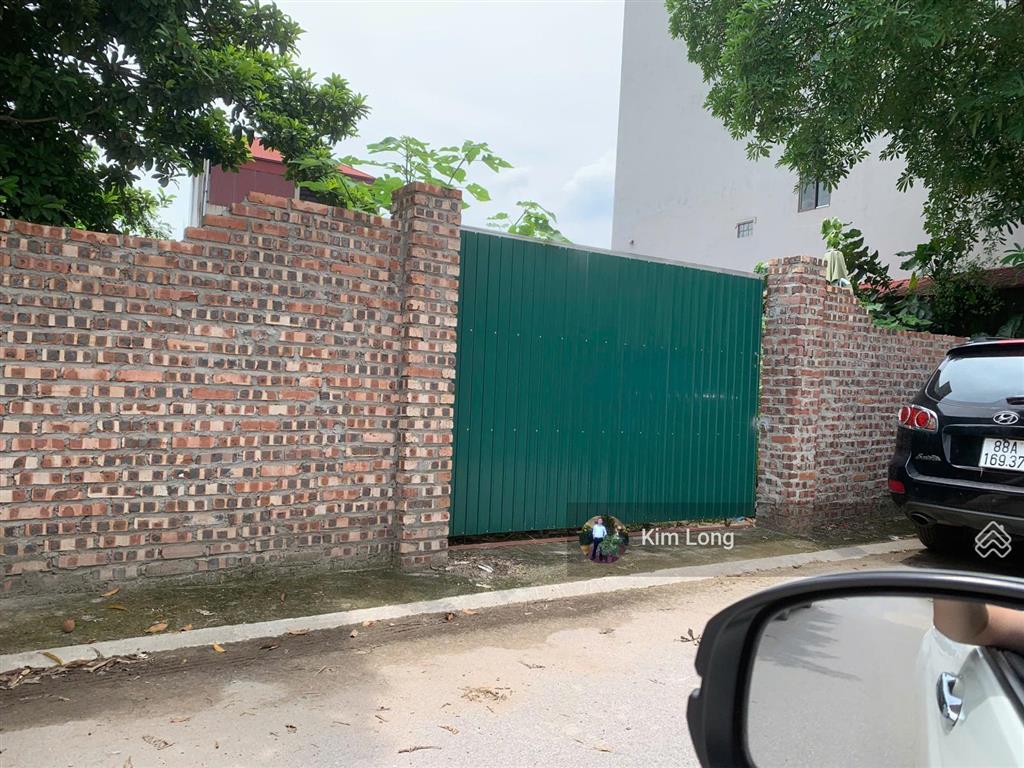 Bán đất bìa làng đình tràng dục tú, dt 100m2, mt 8m đường 2 oto tránh nhau, cạnh cầu tú liên