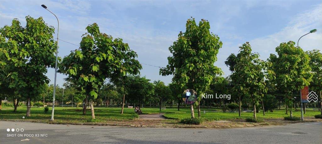 Chính chủ cần tiền bán gấp đất tàm xá, dt 94m2,mt 4m, đường rộng oto tránh, cạnh vin tàm xá, giá rẻ