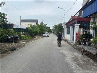 Bán siêu phẩm mặt đường cát khê  tràng cát dt 93m2 đường nhựa 8m thông thẳng ra dự án vin