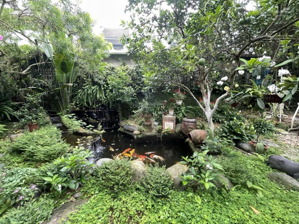 Bán biệt thự ngọc thuỵ  long biên dt 480m2 3 tầng  mt 11m giá 63 tỷ ở sướng dành cho thượng lưu