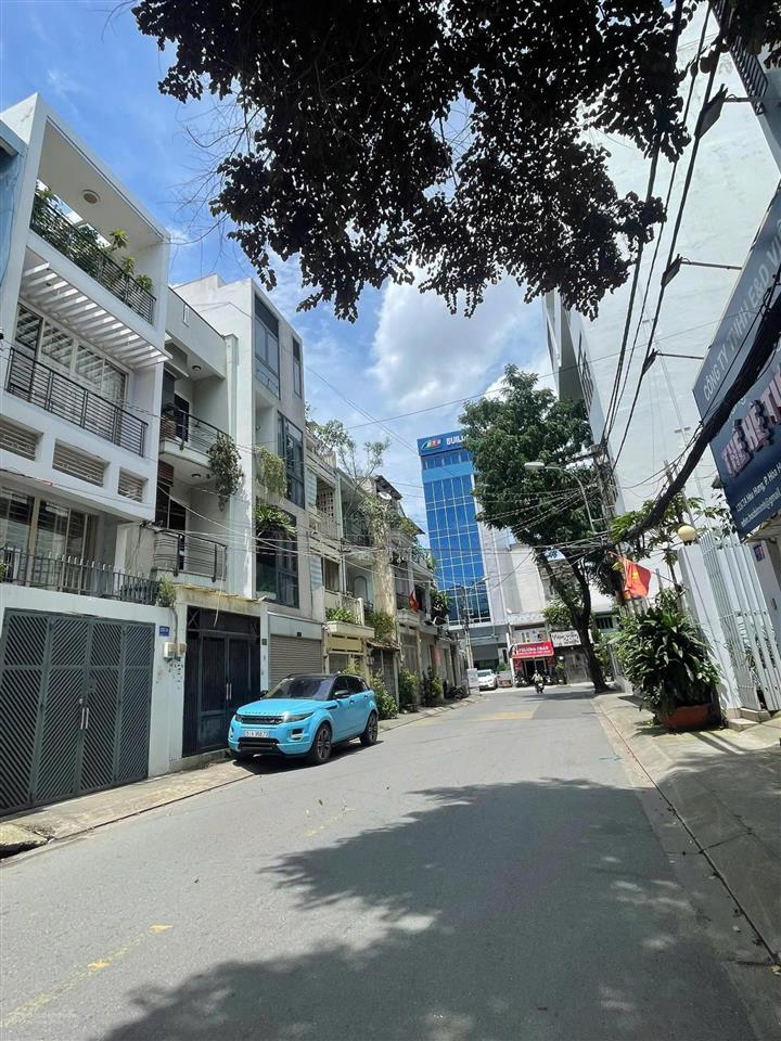 Biệt thự góc 2 mặt tiền hiếm có giữa lòng quận 10. dt 11.2x15m. giá tốt 37 tỷ .  0931 456 ***