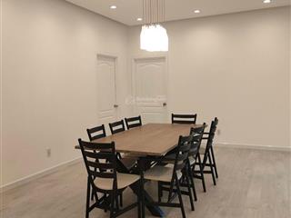 Cần bán căn hộ cảnh viên 2, pmh, quận 7, 124m2, 3pn, nt cơ bản. giá 10 tỷ 5