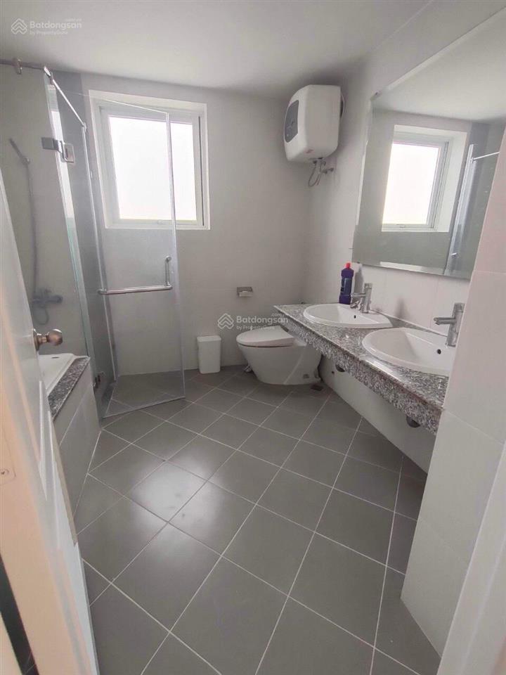 Cần bán căn hộ cảnh viên 2, pmh, quận 7, 124m2, 3pn, nt cơ bản. giá 10 tỷ 5