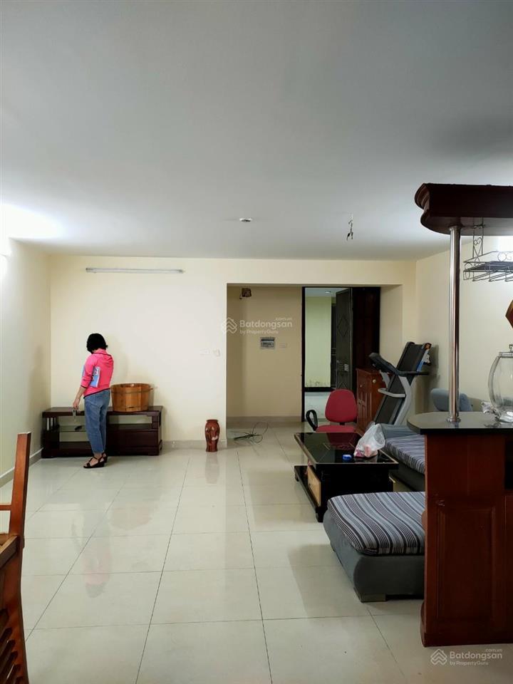 Chính chủ cần bán căn hộ chung cư 16b nguyễn thái học, hà đông, hà đông