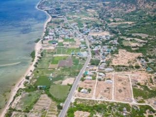 Bán đất ven biển mặt tiền đường 702 vĩnh hải, ninh hải, ninh thuận. sổ riêng từng nền, chỉ 15tr/m2