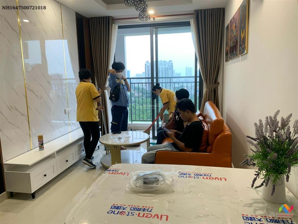 Q7 boulevard  2pn 2wc  70m2  căn góc  nội thất cơ bản  11 triệu