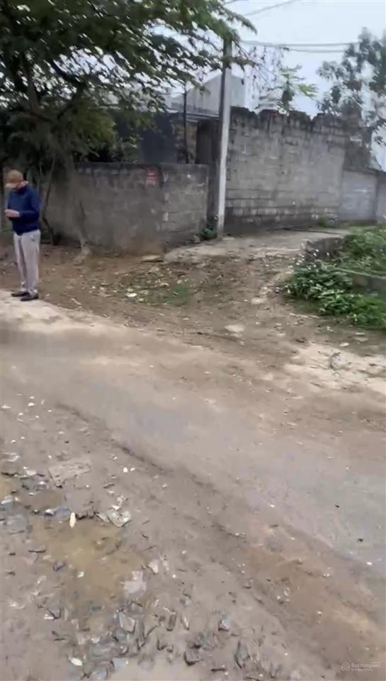 Cần bán gấp 92m2 đất tại thị trấn đà bắc, nay là phú thọ