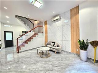 Bán gấp nhà đẹp vào ở liền sát mặt tiền đường thích quảng đức p5 phú nhuận