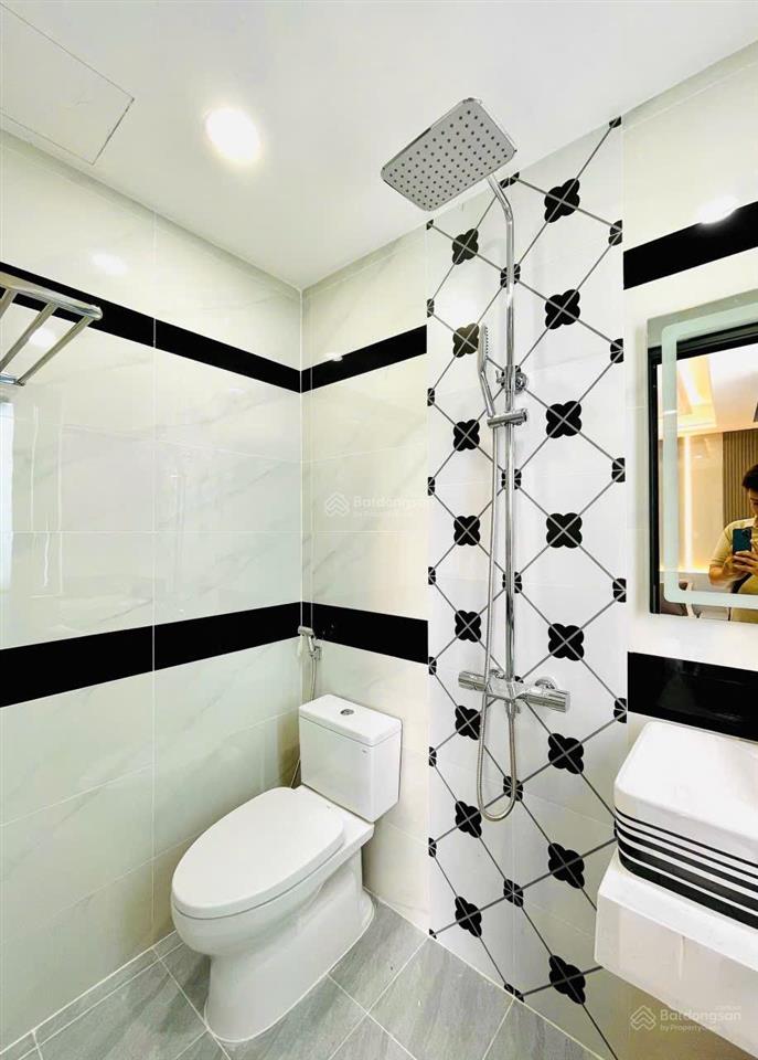 Bán nhà đường xe hơi ngủ trong nhà 5pn, 5wc, 4 tầng tại huỳnh khương an, 9,75 tỷ, 46m2
