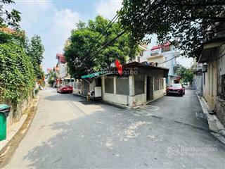 E mình cần bán 63m2, 2 mặt thoáng trước sau đường 5m thông vị trí trung tâm của xã võng la đahn