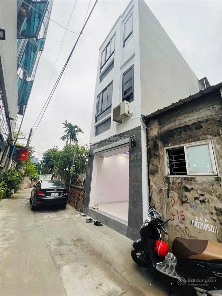 Bán nhà 3 tầng dt 40m đường rộng 4m thông thương cách cầu thăng long 10 phút tiền phong mê linh hn