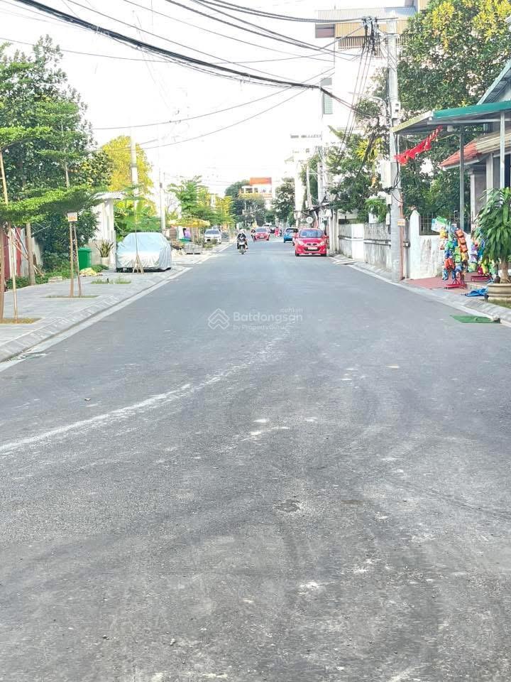 Một thửa duy nhất 200m2 mt 6,5m vị trí trục chính của thôn đường rộng 7,8m hải bối đa  hn