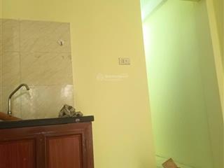 Cho thuê nhà trọ 1pn, 1wc, 25m2 tại phố trung kính, 3 triệu vnd, nhiều tiện ích
