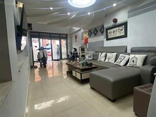 Bán nhà riêng tại lê văn sỹ, 15 tỷ, 45m2, quận 3, hcm, giá ưu đãi, uy tín