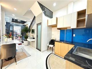 Nhà căn góc mặt tiền  1 trệt 2 lầu  giá 6.5 tỷ tl