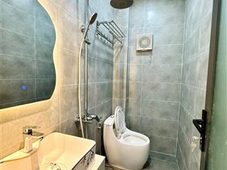 Nhà xây 3 tầng  giáp bình thạnh  33 m2 đất