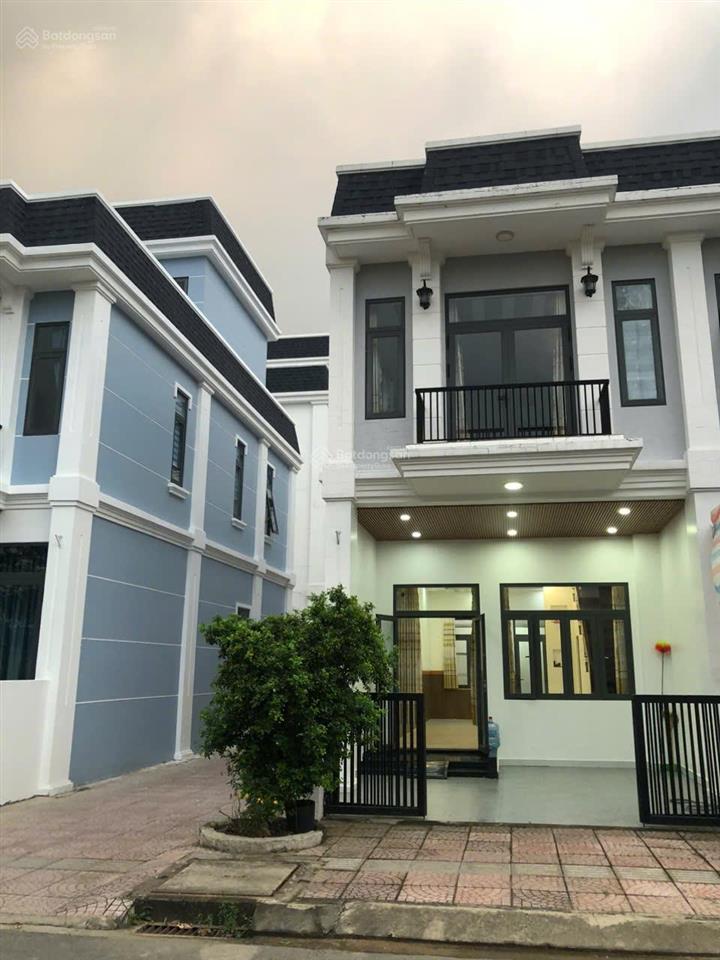 Bán căn góc 2 mặt tiền  giá mềm hiếm có tại the sol city