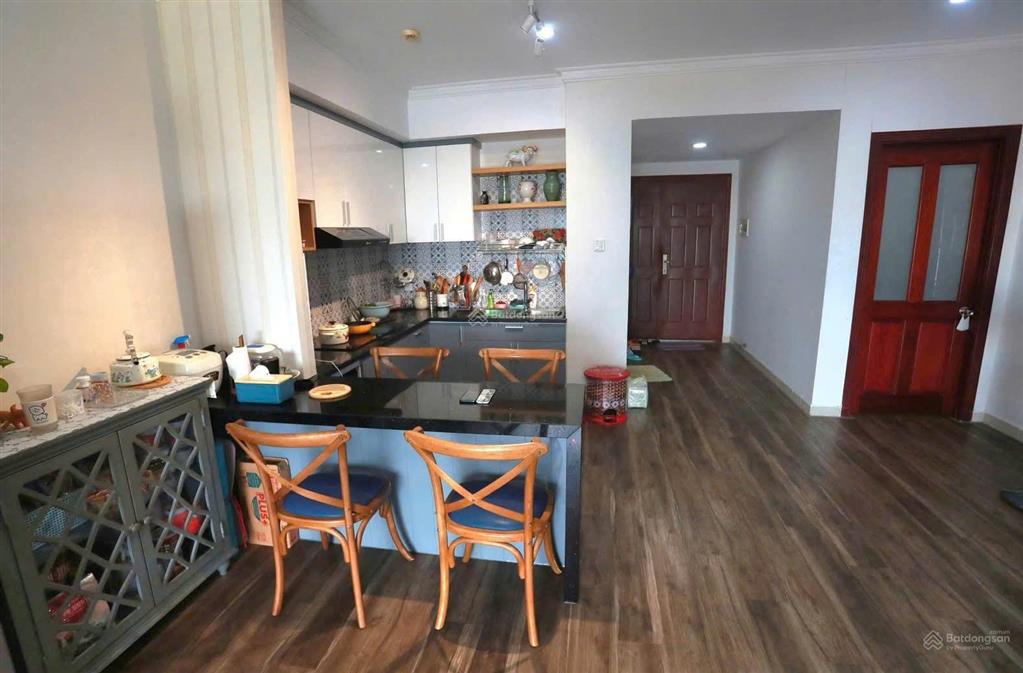 Cần bán nhanh căn hộ chung cư phúc yên 1, quận tân bình, căn góc 118m23pn2wc full nội thất, có sổ