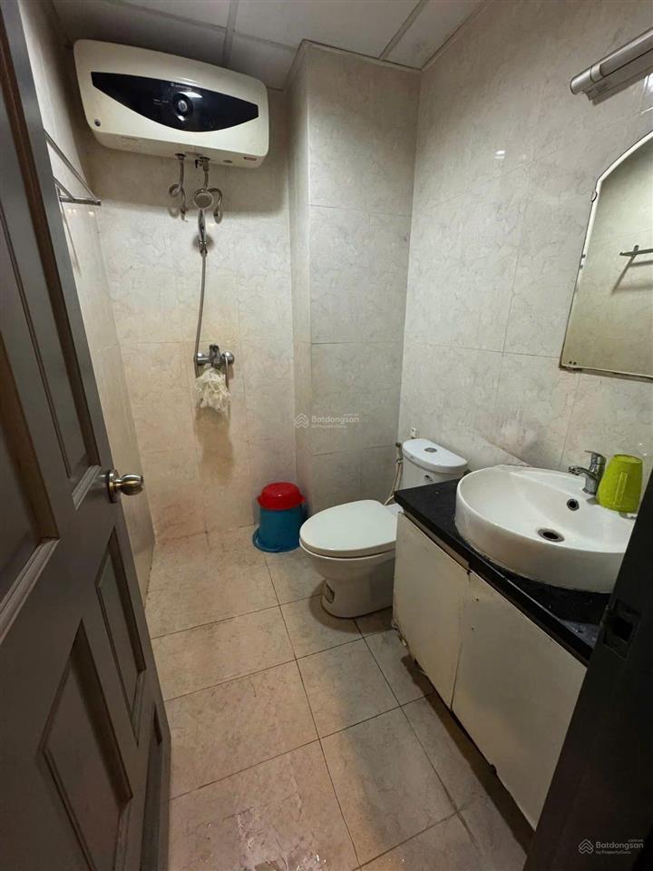 Cần bán căn hộ central plaza, tân bình, có sổ hồng, 65m2 2pn2wc, nhà thoáng mát, căn cực hiếm