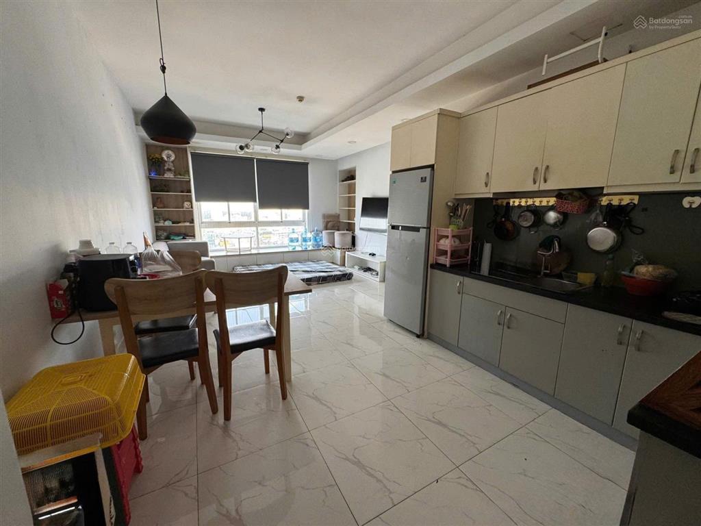Cần bán căn hộ central plaza, tân bình, có sổ hồng, 65m2 2pn2wc, nhà thoáng mát, căn cực hiếm