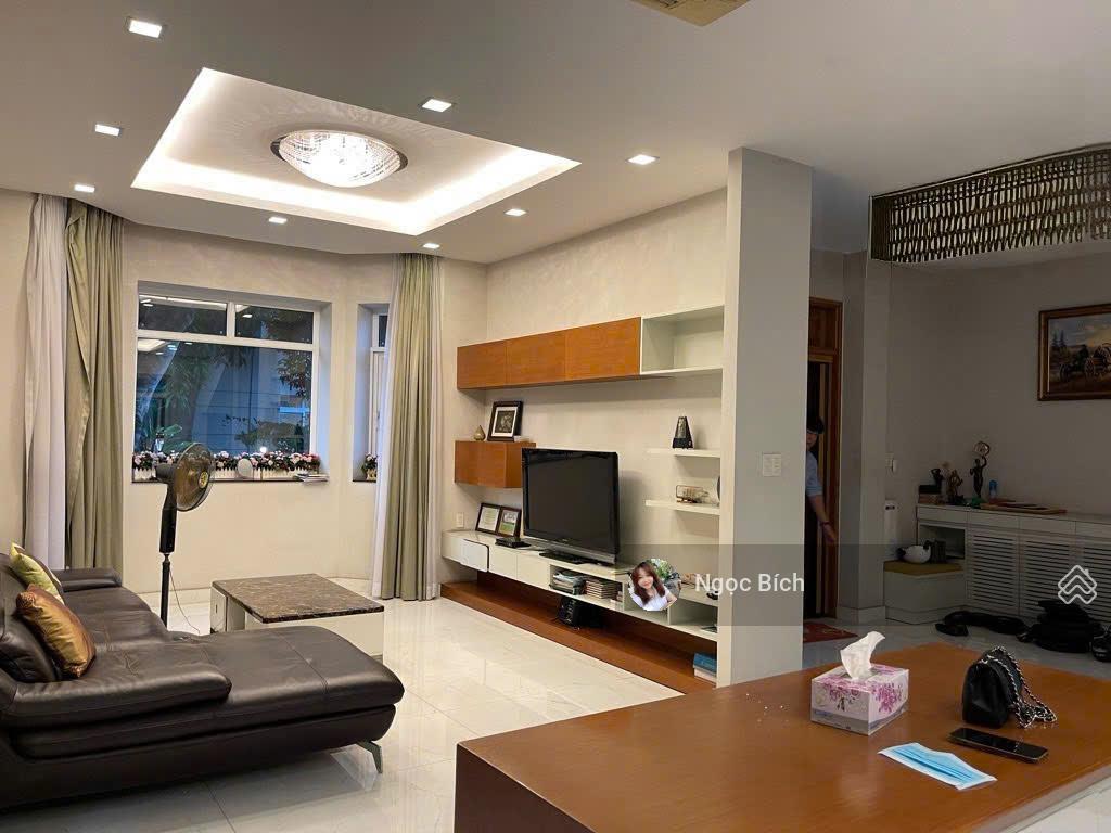 Cần bán biệt thự vip phú gia pmh quận 7, giá 85 tỷ tốt nhất thị trường, gọi 0931 155 ***