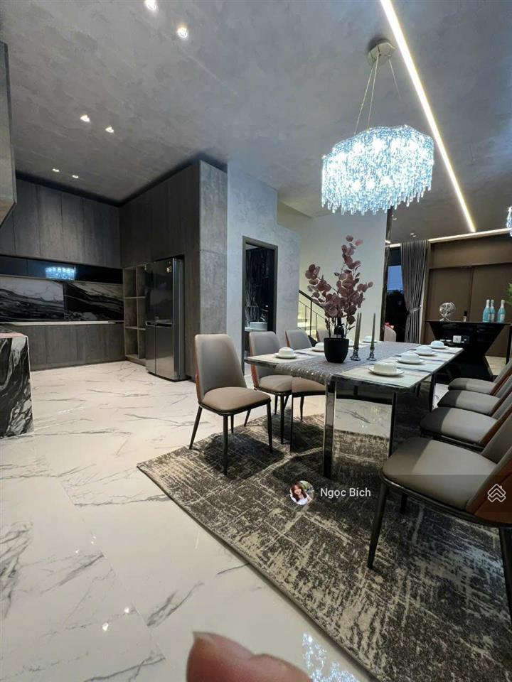 Cần bán mỹ giang  phú mỹ hưng giá bán 42.5 tỷ, giá tốt nhất thị trường,  0931 155 ***