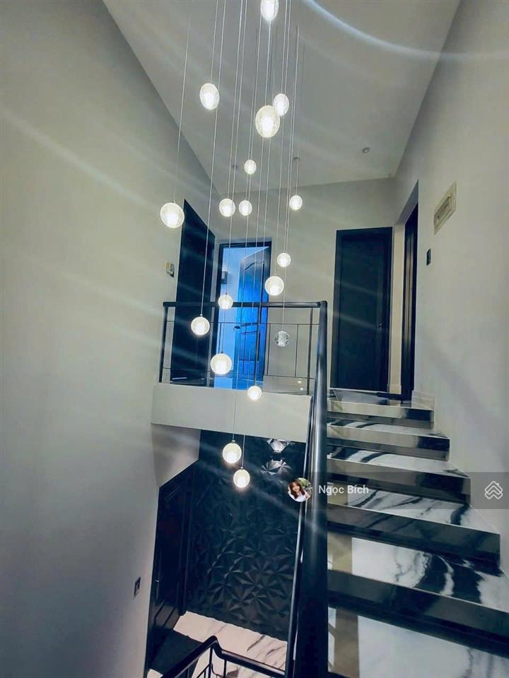 Cần bán mỹ giang  phú mỹ hưng giá bán 42.5 tỷ, giá tốt nhất thị trường,  0931 155 ***