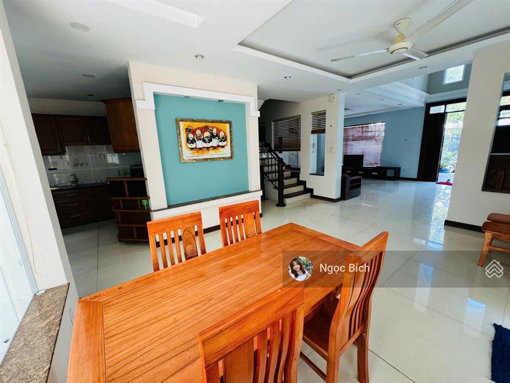 Biệt thự phú mỹ vạn phát hưng giá 35,5 tỷ giá tốt thị trường cần bán nhanh.  0931 155 ***