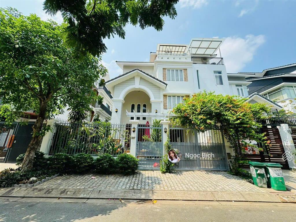 Biệt thự phú mỹ vạn phát hưng giá 35.5 tỷ giá tốt nhất thị trường cần bán nhanh. 0931 155 ***