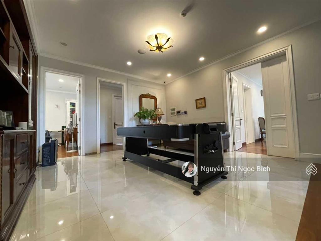 Cần bán biệt thự góc nam thiên, phú mỹ hưng, quận 7, giá thấp nhất khu, nhà hồ bơi và nội thất mới