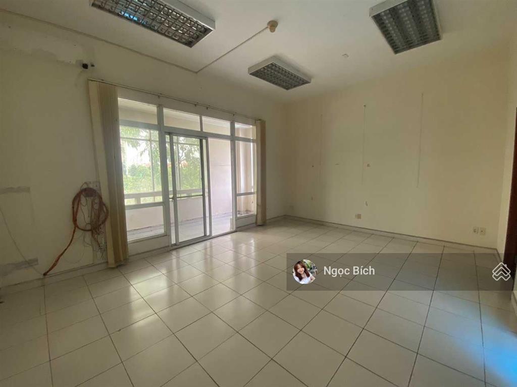 Cho thuê góc nhà phố nguyễn văn linh 45 triệu/tháng tốt nhất. diện tích 9*18.5m, gọi 0931 155 ***