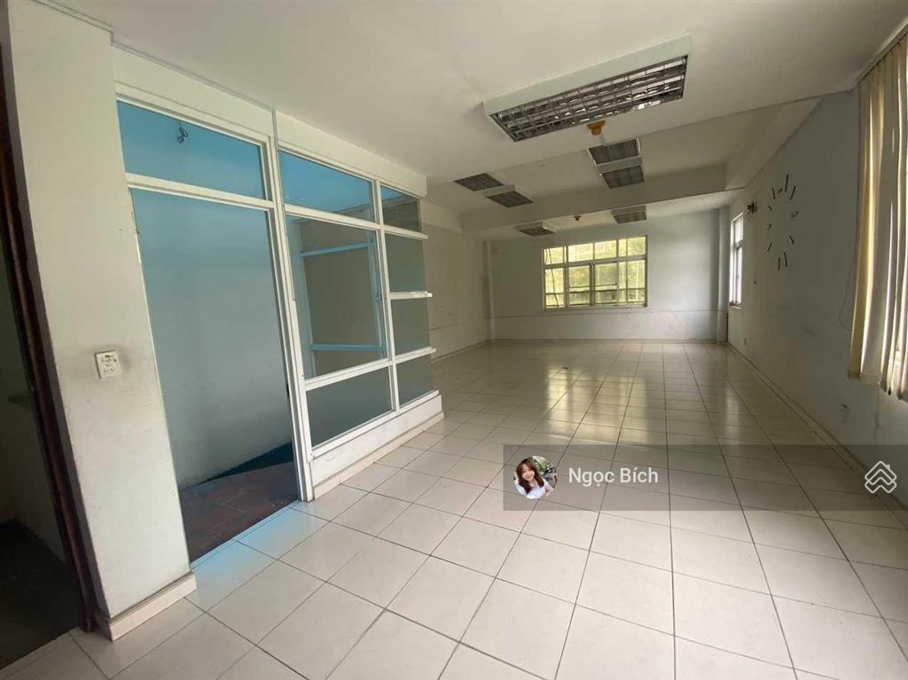 Cho thuê góc nhà phố nguyễn văn linh 45 triệu/tháng tốt nhất. diện tích 9*18.5m, gọi 0931 155 ***