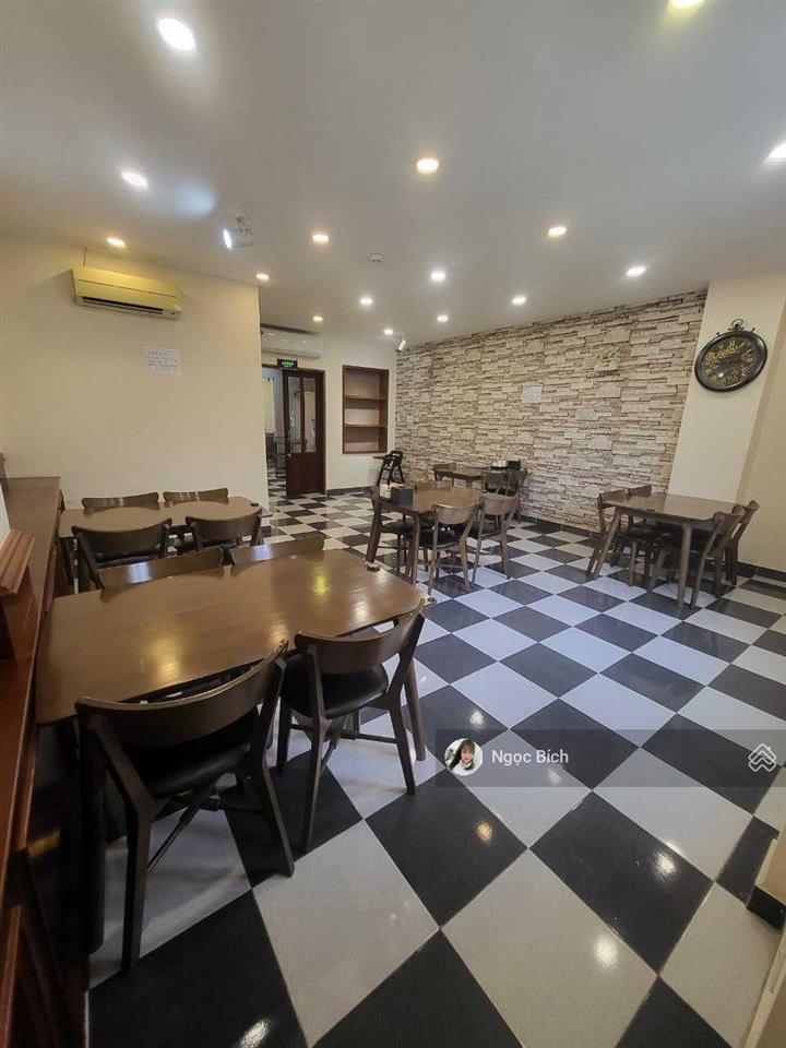 Bán gấp nhà phố hưng phước đường lê văn thiêm giá 37,5 tỷ, nổi bật thị trường, có hợp đồng thuê