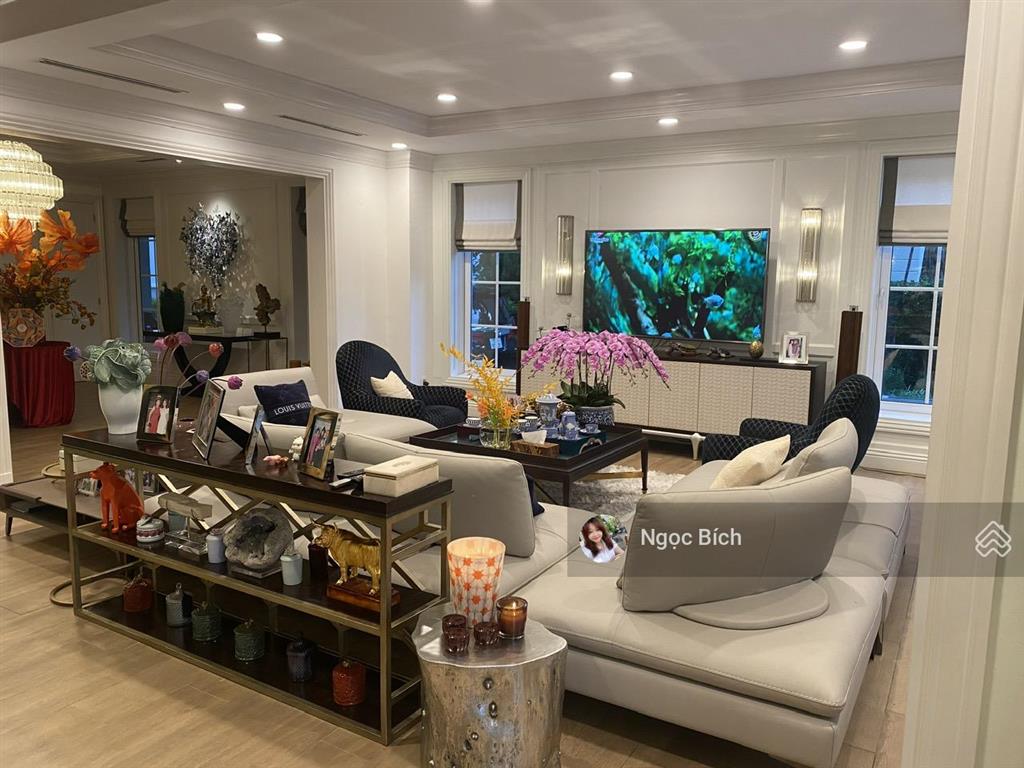 Cần bán biệt thự chateau vip nhất phú mỹ hưng  giá tốt nhất thị trường 209 tỷ. hiện trạng thô