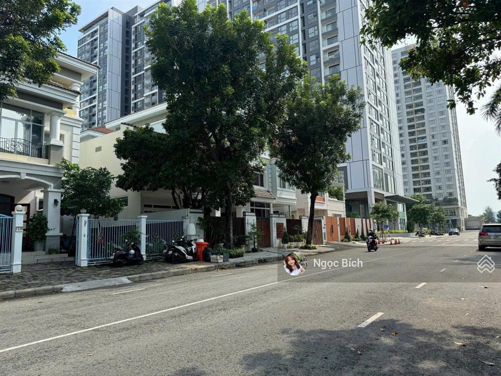 Bán biệt thự đơn lập mỹ văn phú mỹ hưng giá tốt nhất chỉ 104 tỷ! gọi 0931 155 *** bích để xem nhà