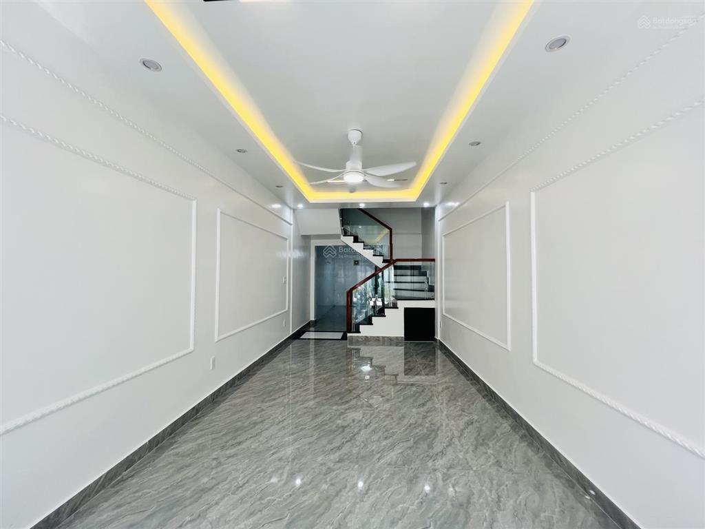 Bán nhà 2 tầng mới trại chuối, hồng bàng ô tô chỉ 2,75 tỷ