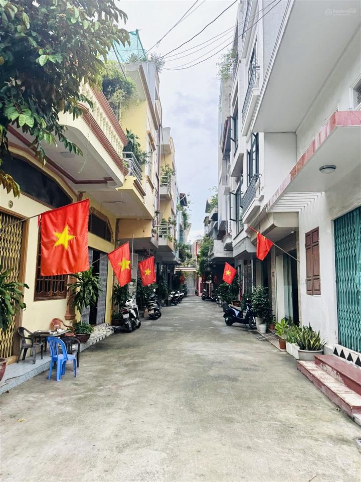 Bán đất 70m ô tô tránh nhau sở dầu , hồng bàng chỉ hơn 2 tỷ.