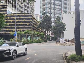 Tin thật100%. giá 240trd/m2 (8mx20m). đất dự án huy hoàng, p.tml, quận 2. khu vực xây hầm + 7 lầu